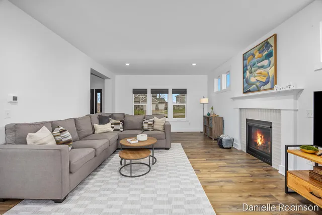 $719,500 | 3361 Box Elder Drive, Jenison, MI 49428