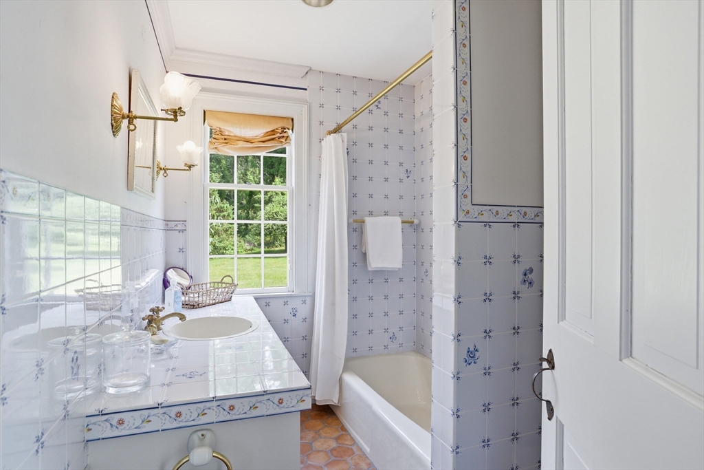 20 Powder Mill Road Concord, MA 01742 - Photo 23 of 42