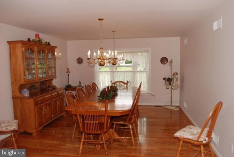 12 Pearl's Way Rising Sun, MD 21911 - Photo 11 of 17 Dining Room