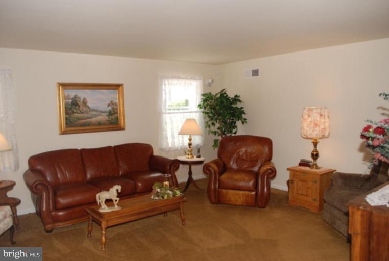 12 Pearl's Way Rising Sun, MD 21911 - Photo 12 of 17 Family Room