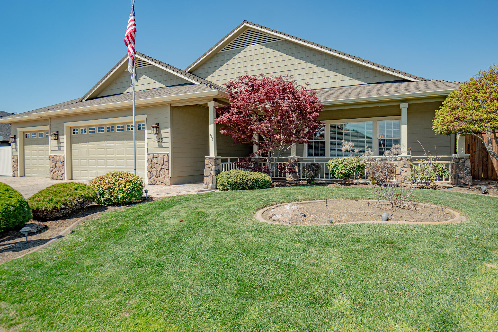 2329 Rabun Way Central Point, OR 97502 - Photo 1 of 40 DSC04685-HDR-2