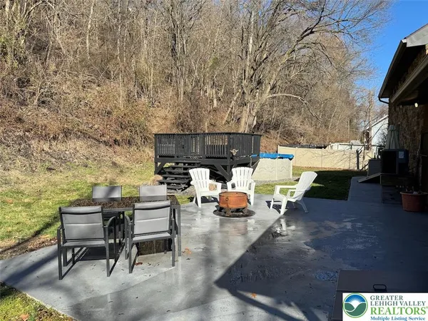 a view of outdoor space yard and patio