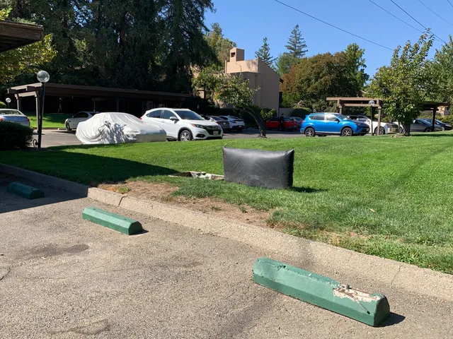 $194,999 | 700 Woodside Lane East, Unit 5, Sacramento, CA 95825