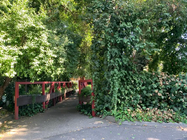 $194,999 | 700 Woodside Lane East, Unit 5, Sacramento, CA 95825