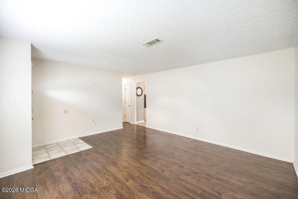 112 Prairie Boulevard Centerville, GA 31028 - Photo 8 of 32 a view of an empty room