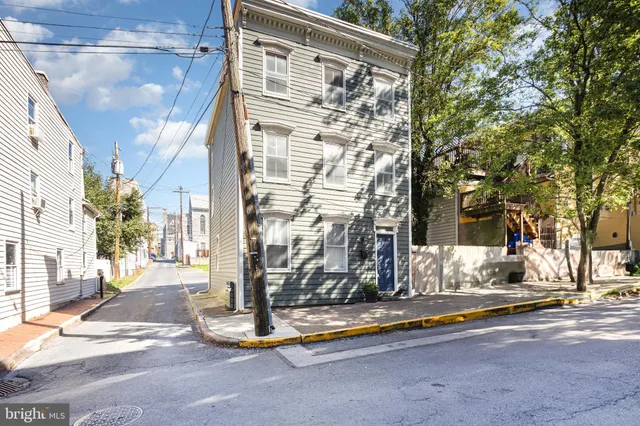 a view of building exterior