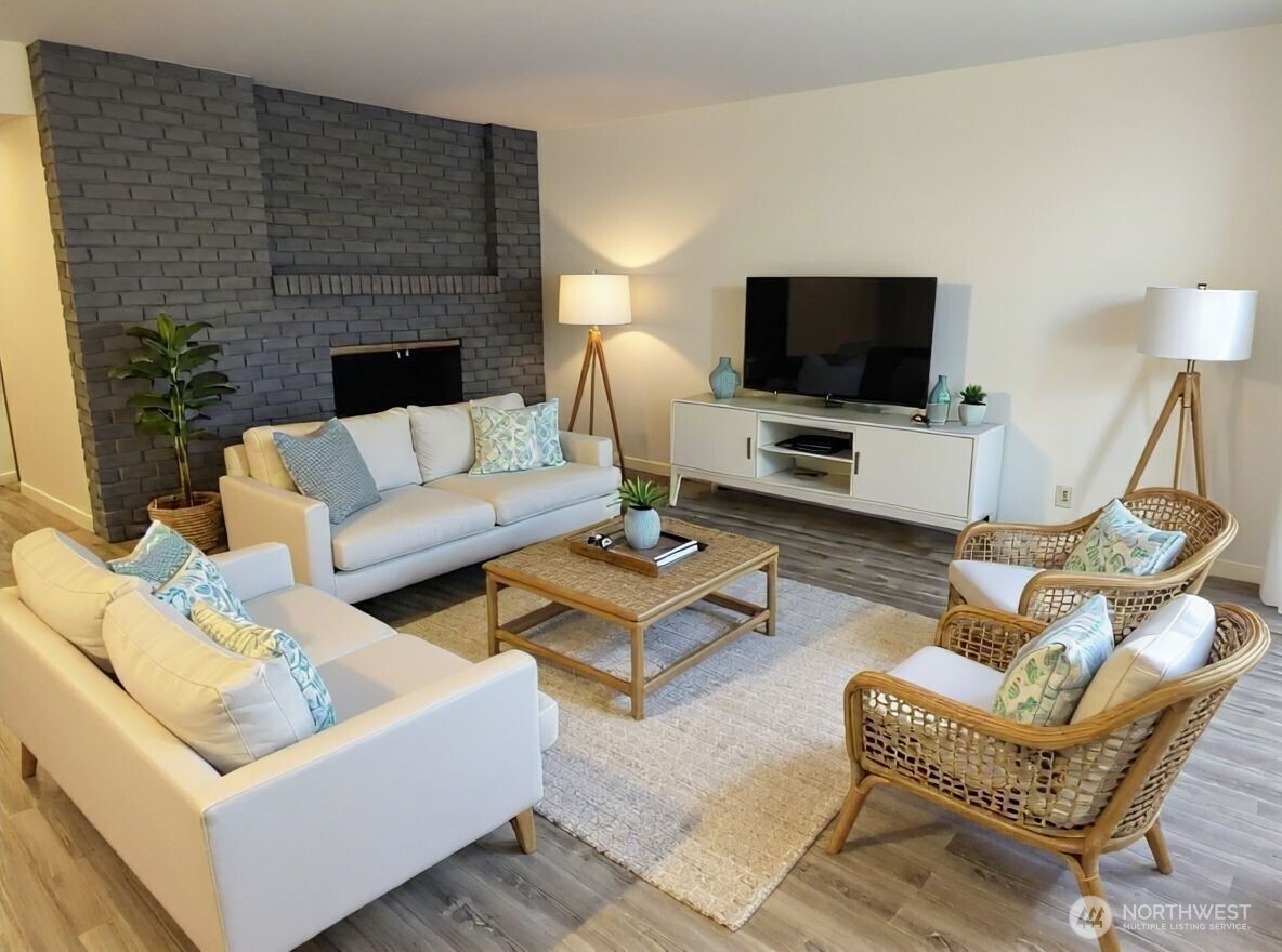 5208 Sand Point Way Northeast Seattle, WA 98105 - Photo 2 of 38 Gallery Image 2