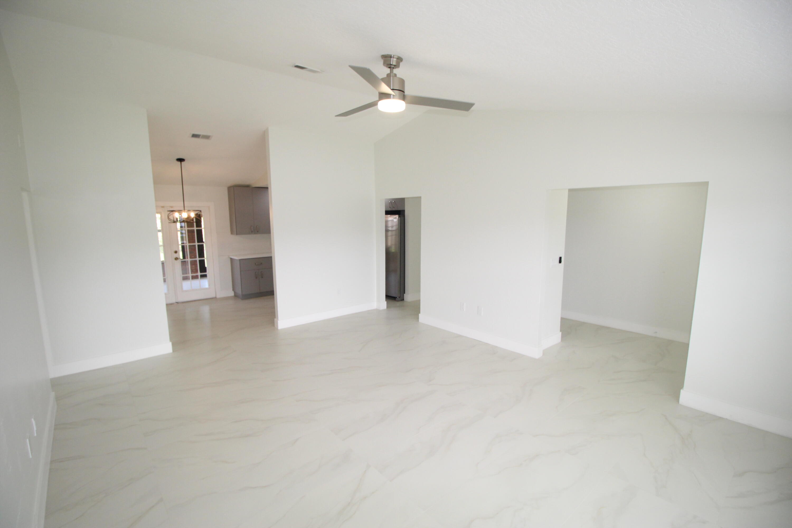 2133 Clover Street Northeast Palm Bay, FL 32905 - Photo 4 of 20 2133 Clover St NE - Pic 23