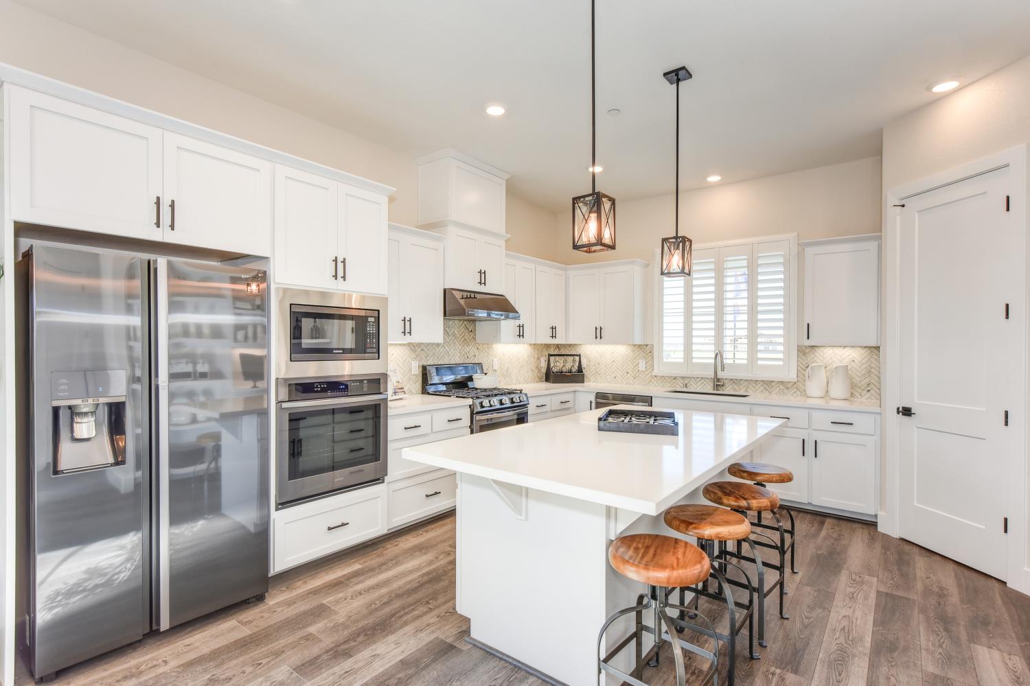 6161 Riding Path Drive Roseville, CA 95747 - Photo 3 of 31
