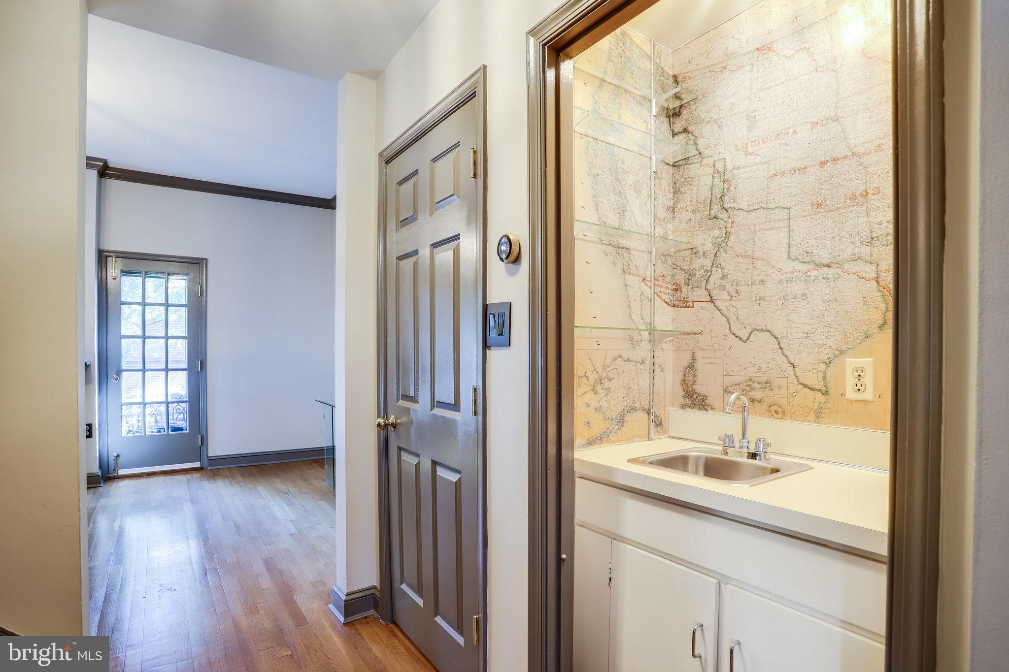 1 D Street Southeast Washington, DC 20003 - Photo 11 of 34