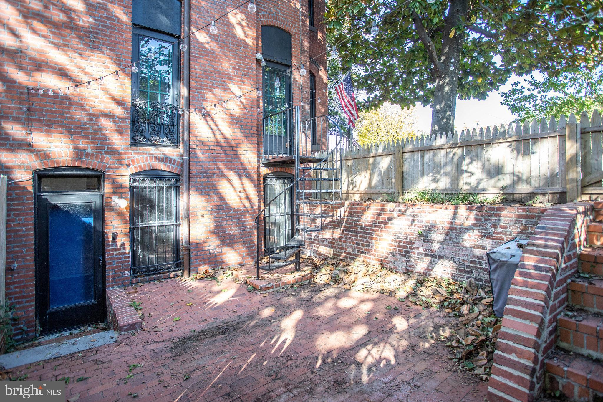 1 D Street Southeast Washington, DC 20003 - Photo 33 of 34