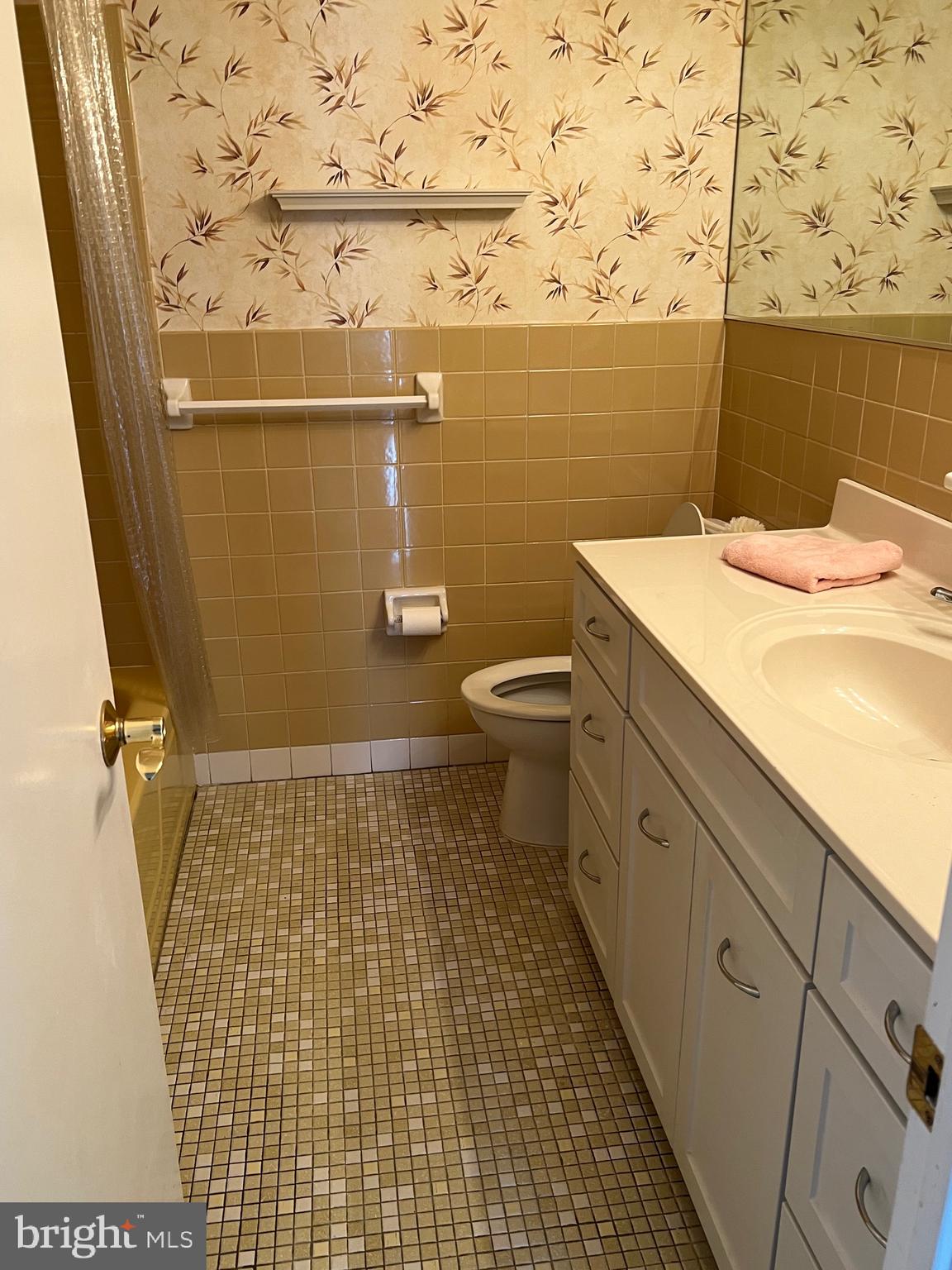 8960 Krewstown Road, Unit 310 Philadelphia, PA 19115 - Photo 15 of 19 Gallery Image 15