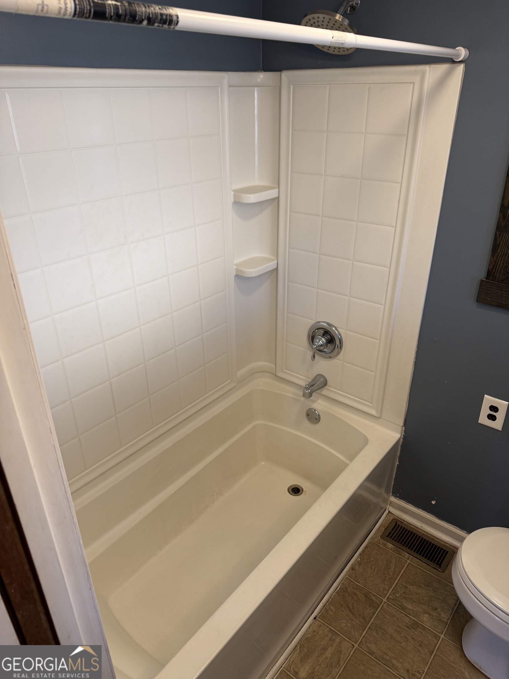 219 Elm Street Jefferson, GA 30549 - Photo 6 of 9 Bathroom