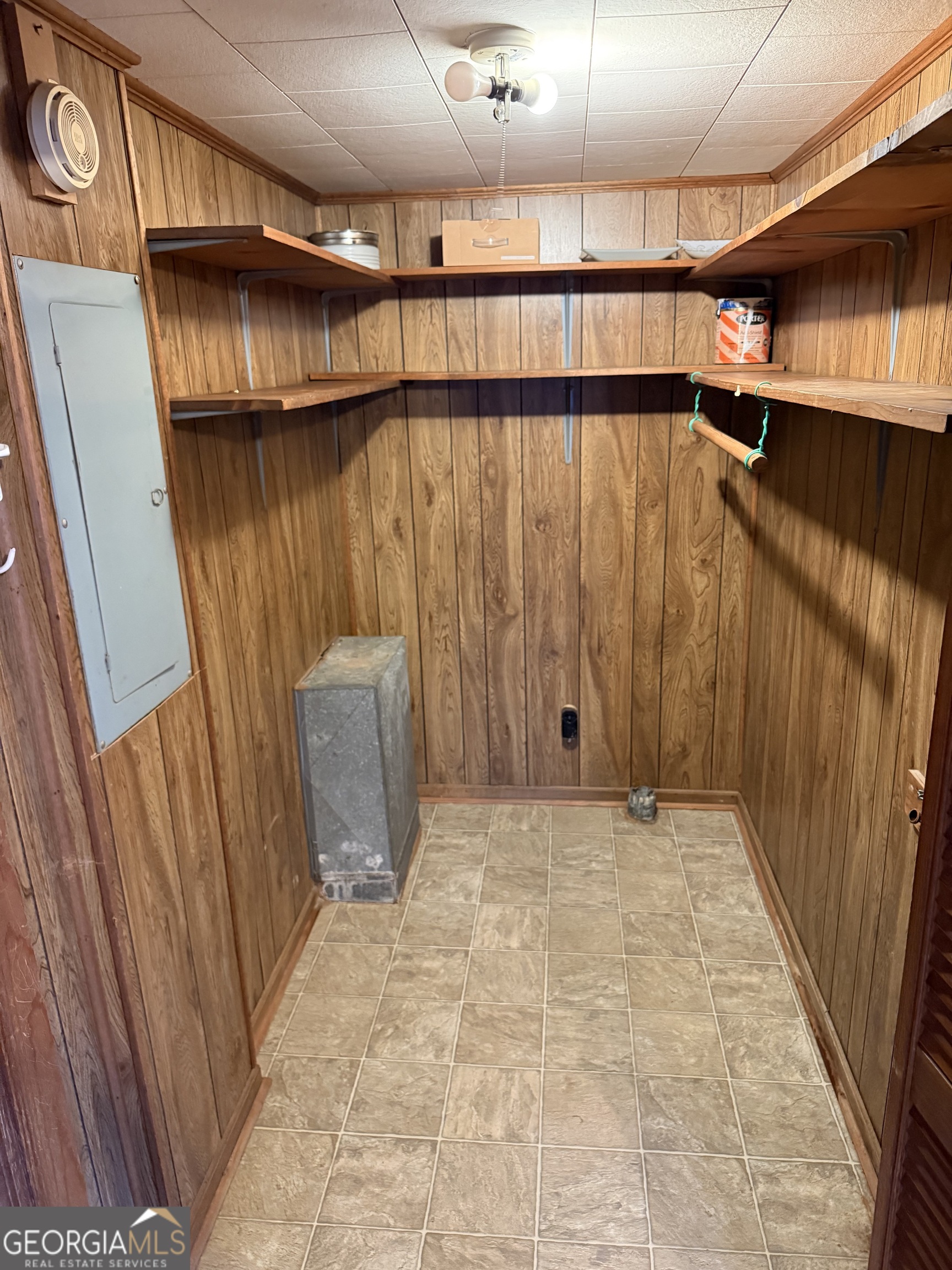 219 Elm Street Jefferson, GA 30549 - Photo 9 of 9 laundry room