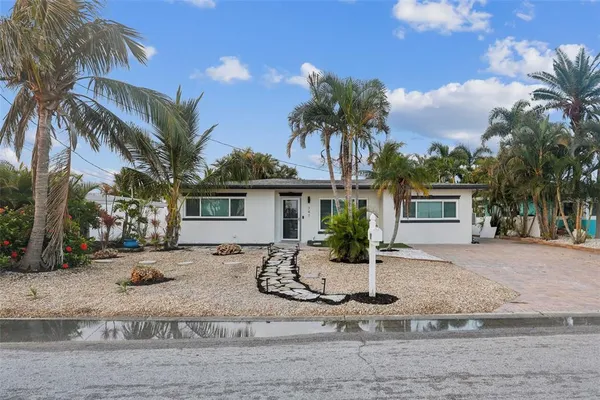 $3,000 | 747 Pruitt Drive, Madeira Beach, FL 33708