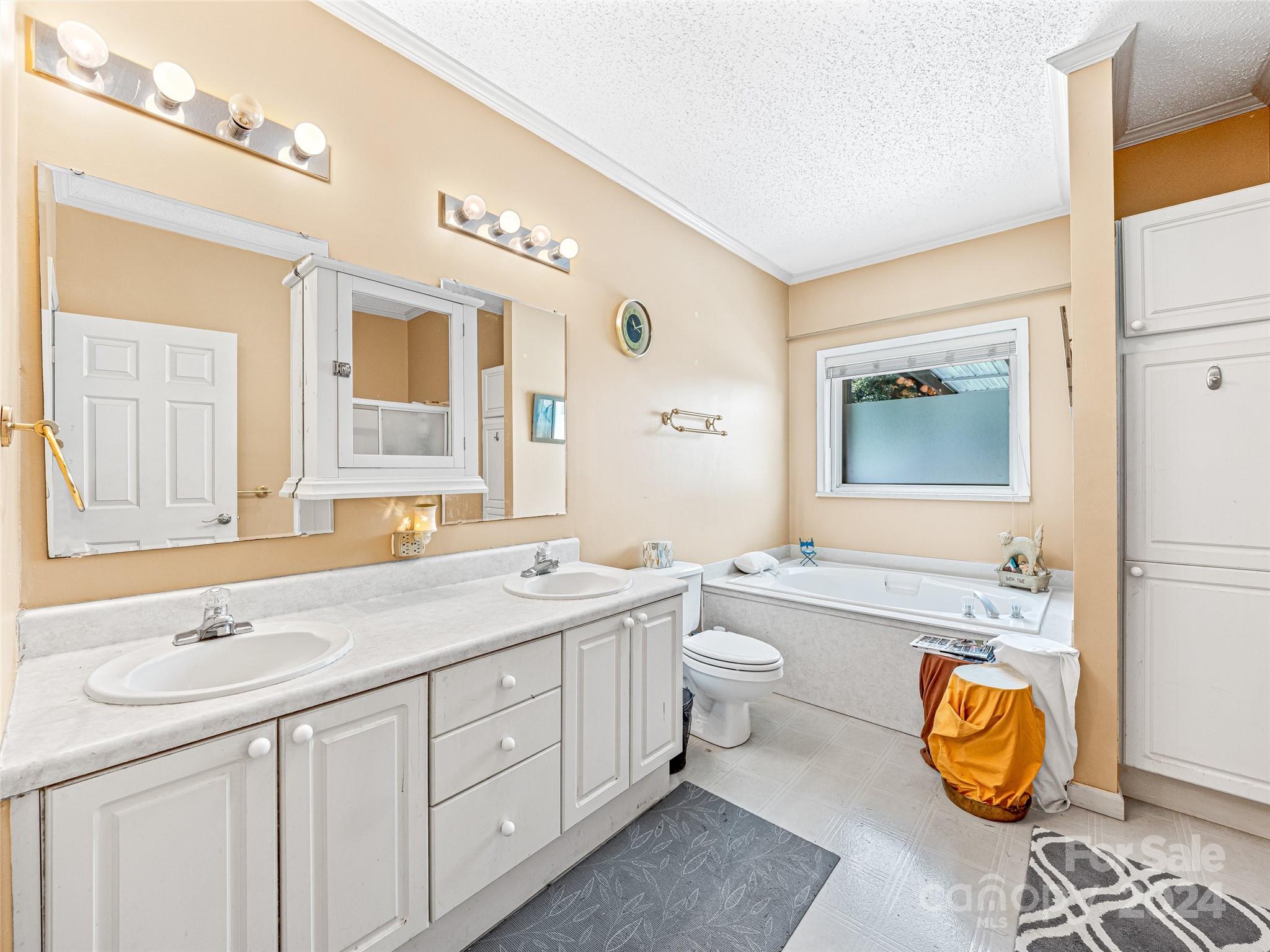 441 Stepp Road Hendersonville, NC 28792 - Photo 15 of 27