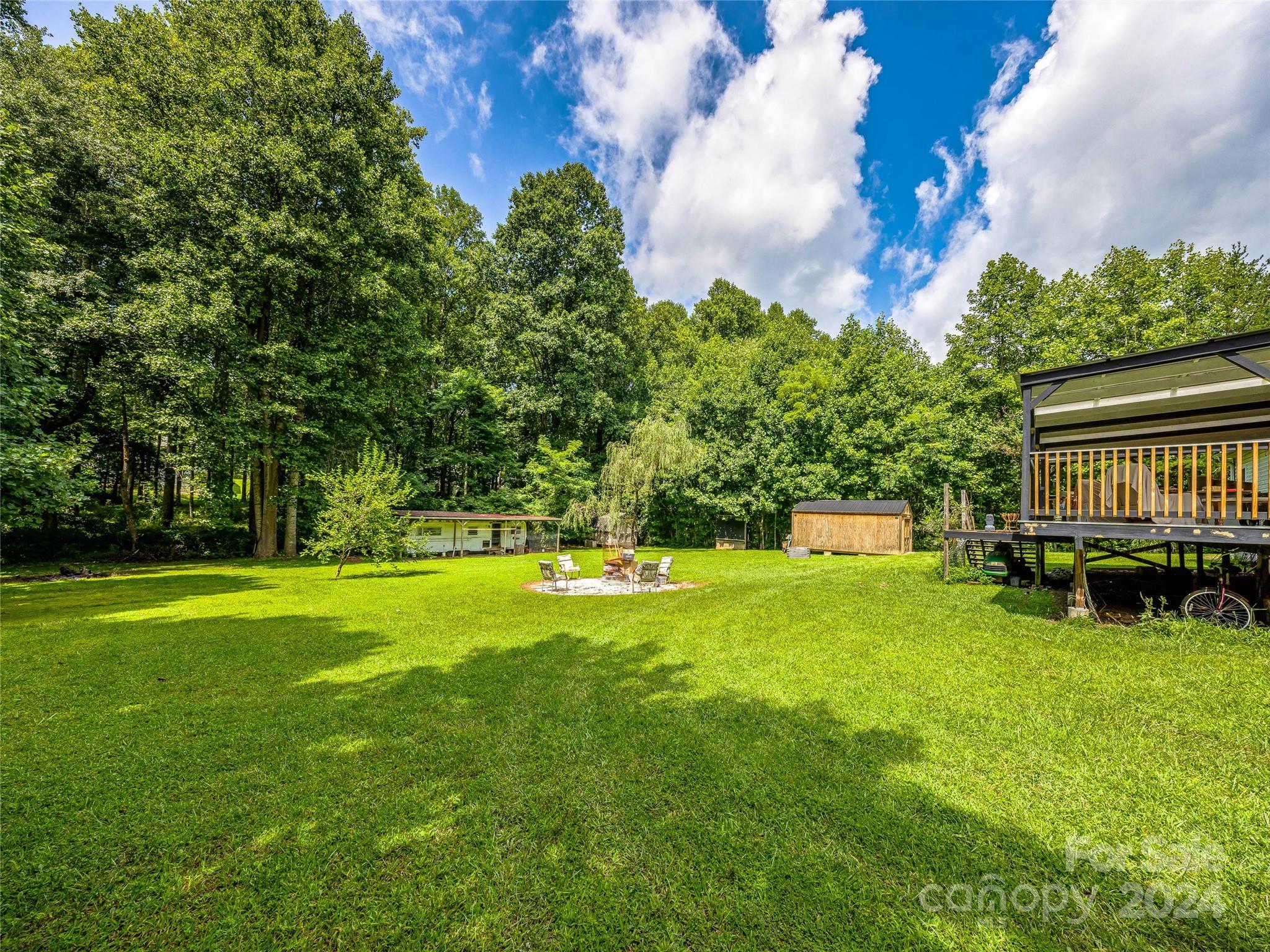 441 Stepp Road Hendersonville, NC 28792 - Photo 2 of 27
