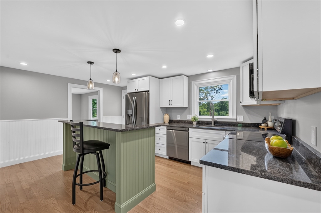 128 Providence Road Grafton, MA 01519 - Photo 5 of 34