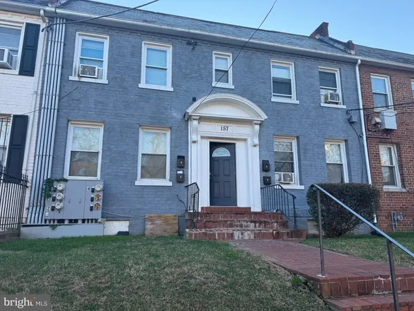 $1,600 | 157 36th Street Northeast, Washington, DC 20019