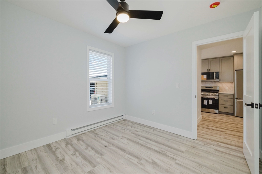 172 Nashua Street Fall River, MA 02721 - Photo 17 of 40