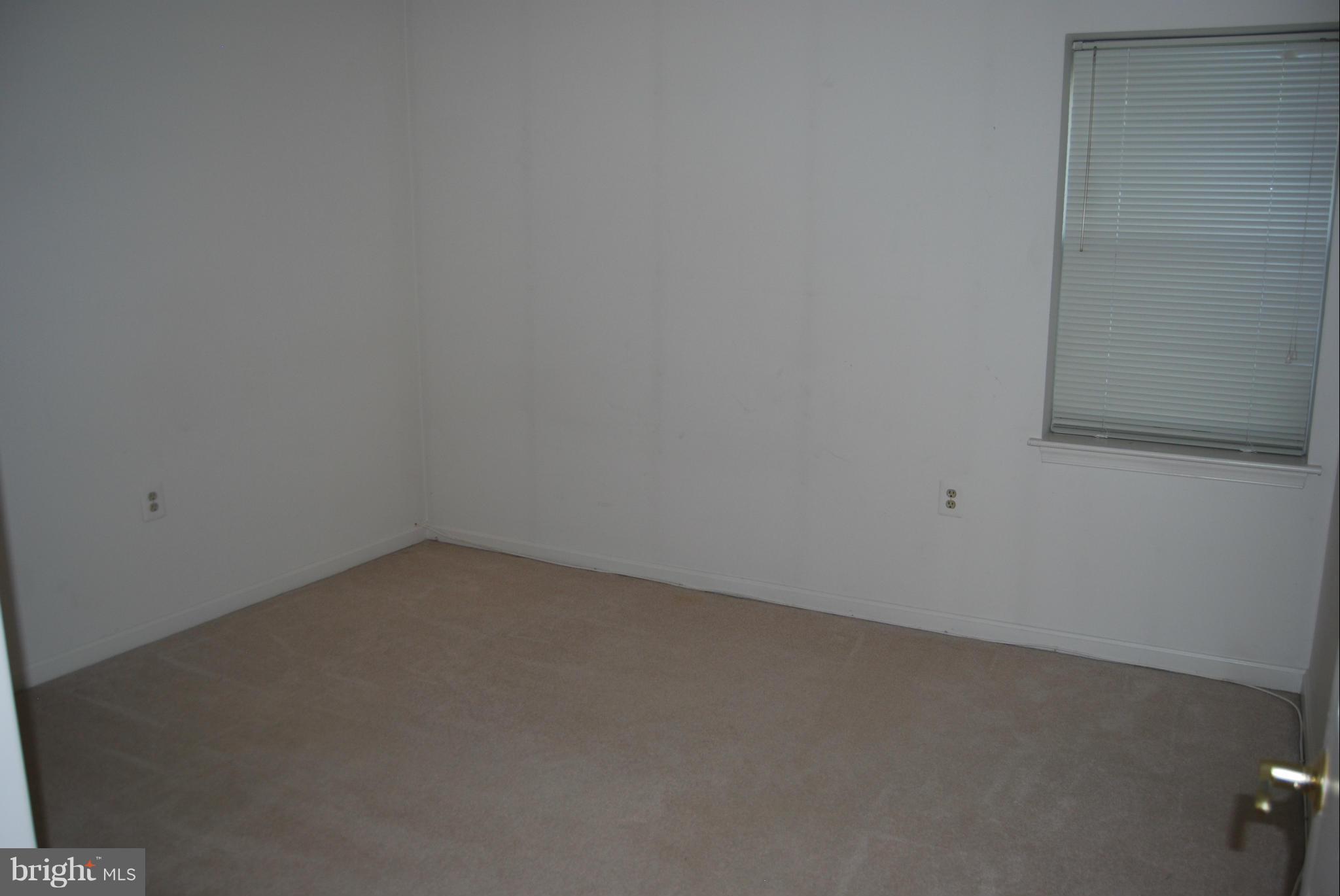 3901 Darleigh Road, Unit B Nottingham, MD 21236 - Photo 25 of 29 Bedroom2