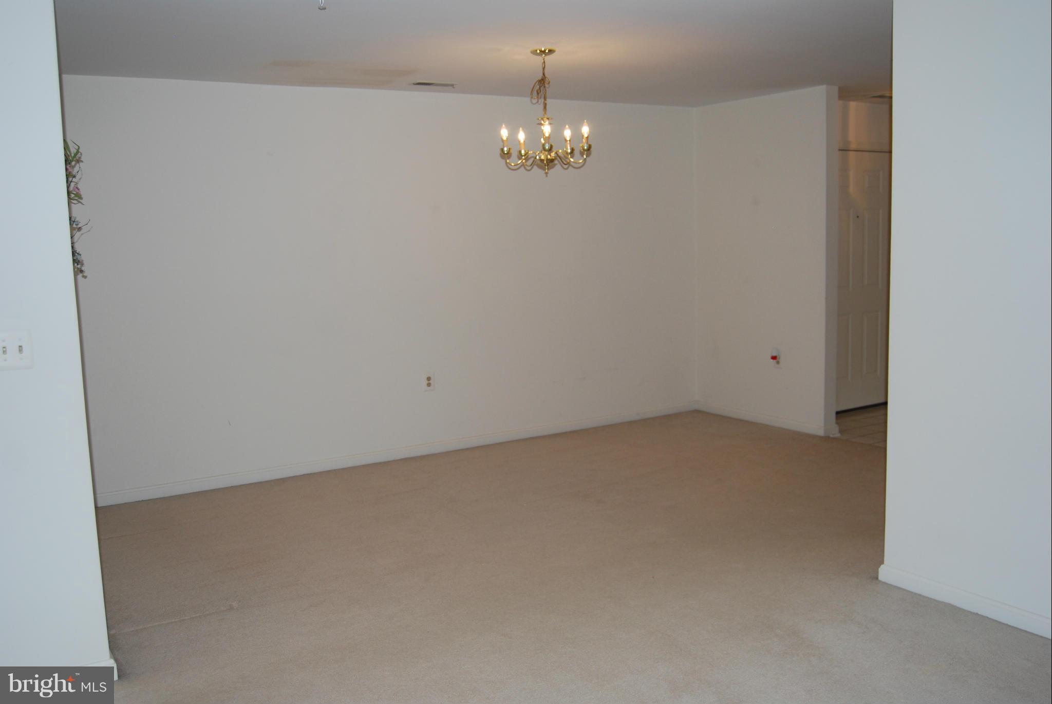 3901 Darleigh Road, Unit B Nottingham, MD 21236 - Photo 10 of 29 Dining Room
