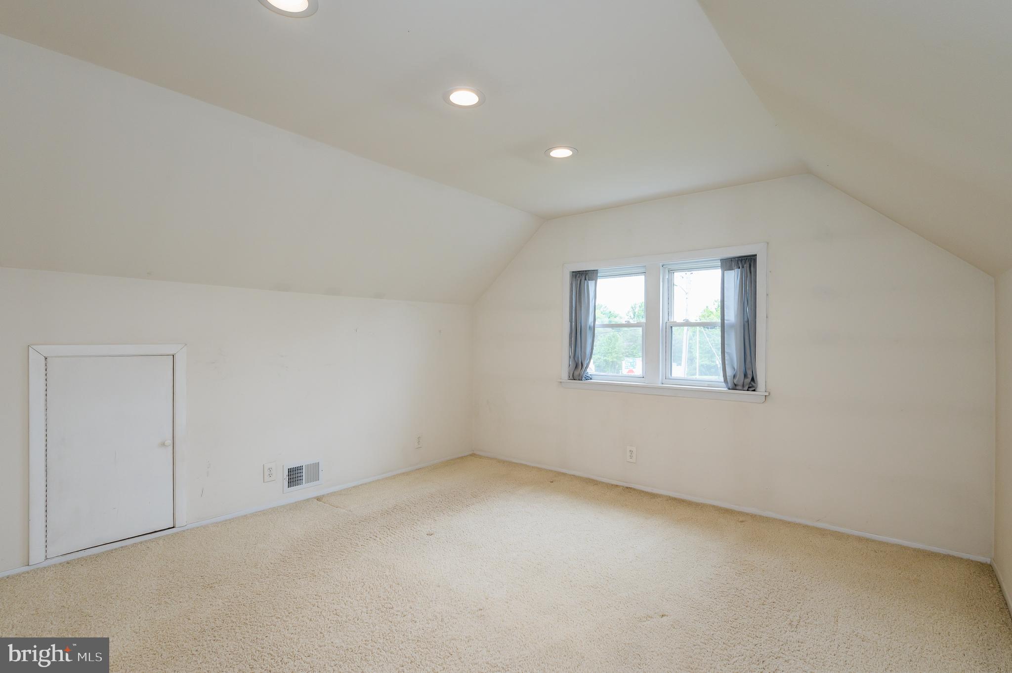 4732 Ridge Road Nottingham, MD 21236 - Photo 19 of 38 Bedroom 3 Upper