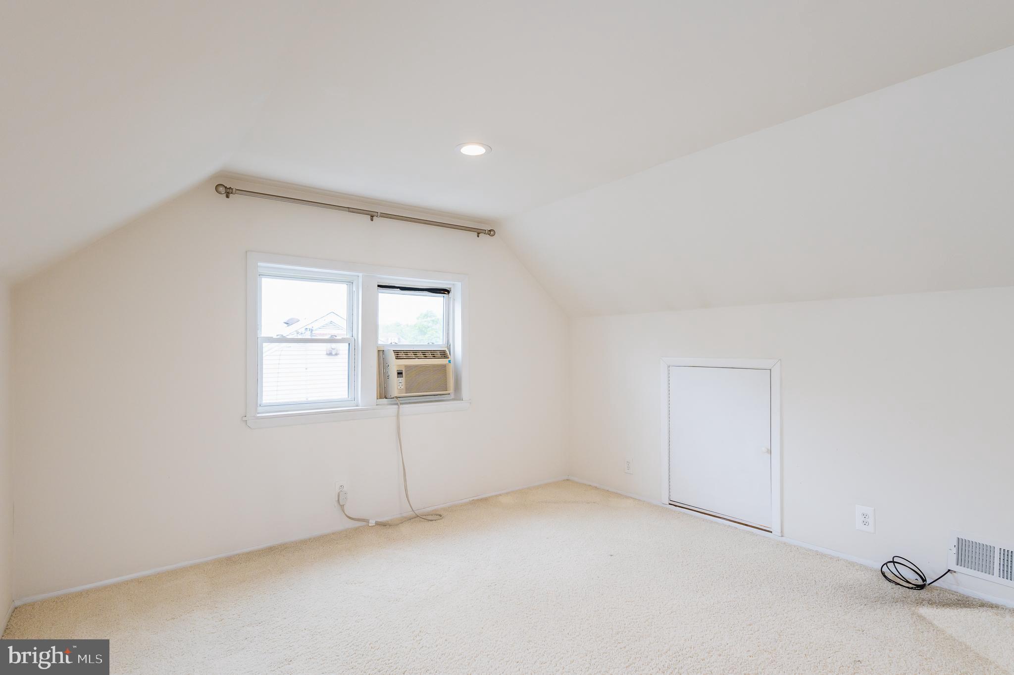4732 Ridge Road Nottingham, MD 21236 - Photo 23 of 38 Upper Sitting Room