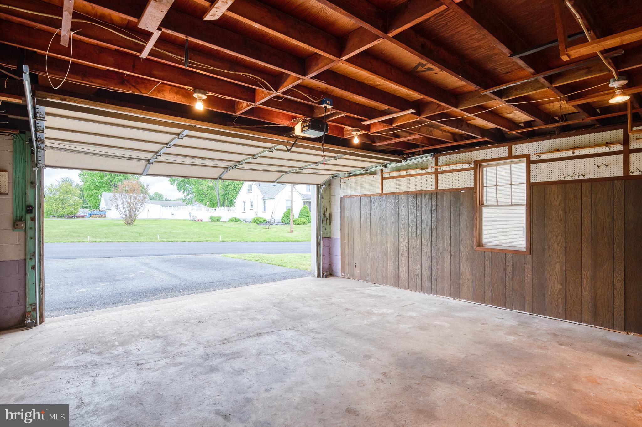 4732 Ridge Road Nottingham, MD 21236 - Photo 27 of 38 Garage