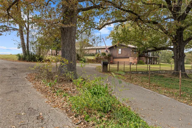 a view of outdoor space