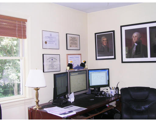 185 County Road Reading, MA 01867 - Photo 10 of 11 Gallery Image 10