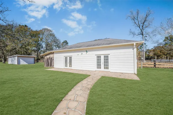 $975,000 | 33519 Hillside Drive, Pinehurst, TX 77362