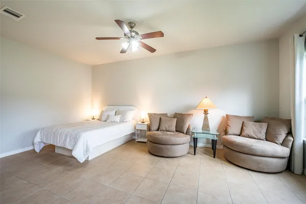 $954,900 | 33519 Hillside Drive, Pinehurst, TX 77362