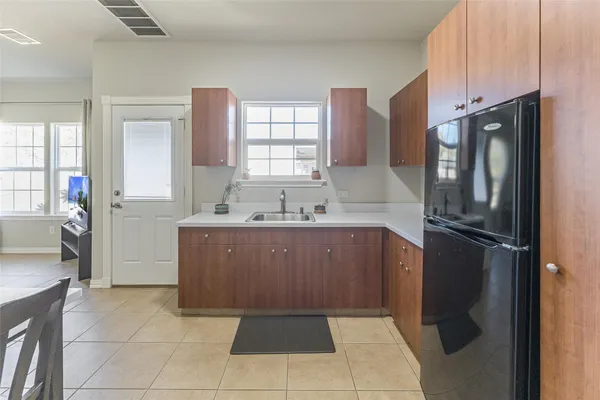 $975,000 | 33519 Hillside Drive, Pinehurst, TX 77362