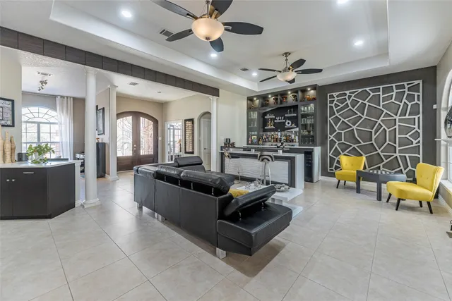 $985,000 | 33519 Hillside Drive, Pinehurst, TX 77362