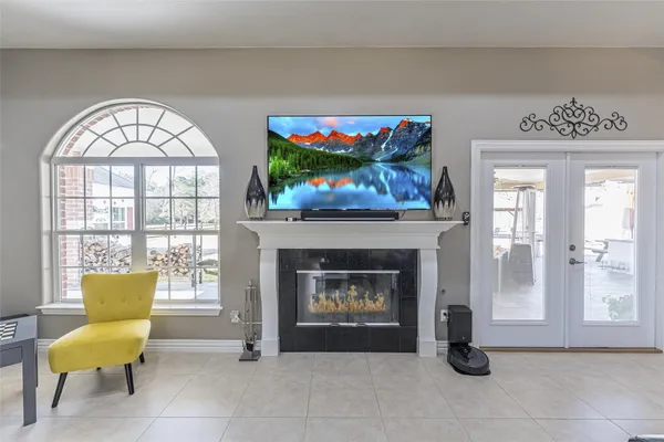 $975,000 | 33519 Hillside Drive, Pinehurst, TX 77362