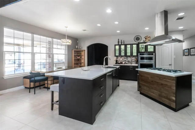 $985,000 | 33519 Hillside Drive, Pinehurst, TX 77362