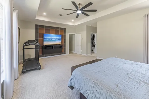 $975,000 | 33519 Hillside Drive, Pinehurst, TX 77362