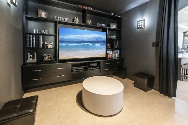 $985,000 | 33519 Hillside Drive, Pinehurst, TX 77362