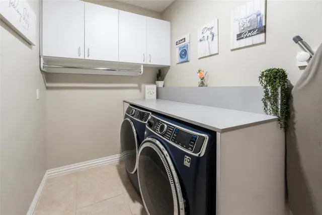 $985,000 | 33519 Hillside Drive, Pinehurst, TX 77362