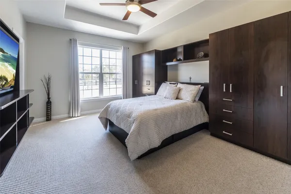 $975,000 | 33519 Hillside Drive, Pinehurst, TX 77362
