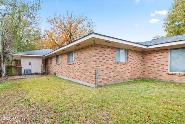 $1,200 | 195 Whittington Drive, Lafayette, LA 70503