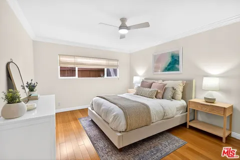 $589,000 | 1154 South Barrington Avenue, Unit 114, Los Angeles, CA 90049