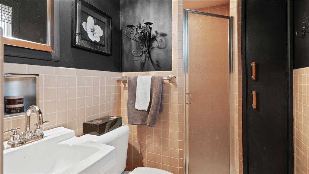 7375 Spring Mill Road Indianapolis, IN 46260 - Photo 20 of 35 Gallery Image 20
