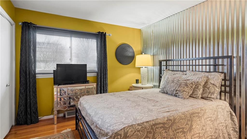 7375 Spring Mill Road Indianapolis, IN 46260 - Photo 21 of 35 Gallery Image 21