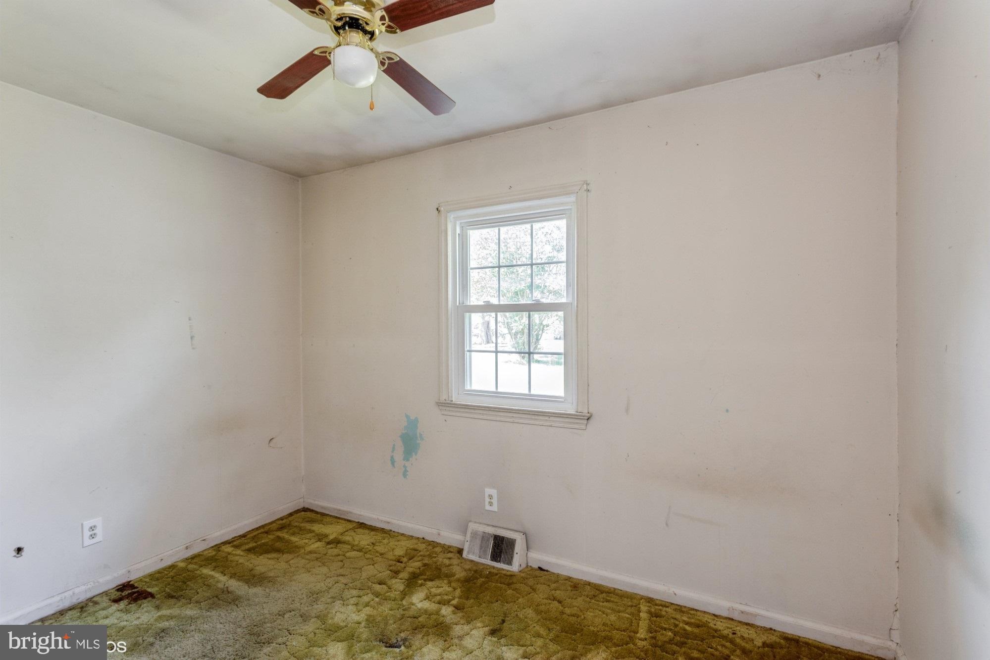 6609 Harrison Road Fredericksburg, VA 22407 - Photo 18 of 21 Bedroom 5