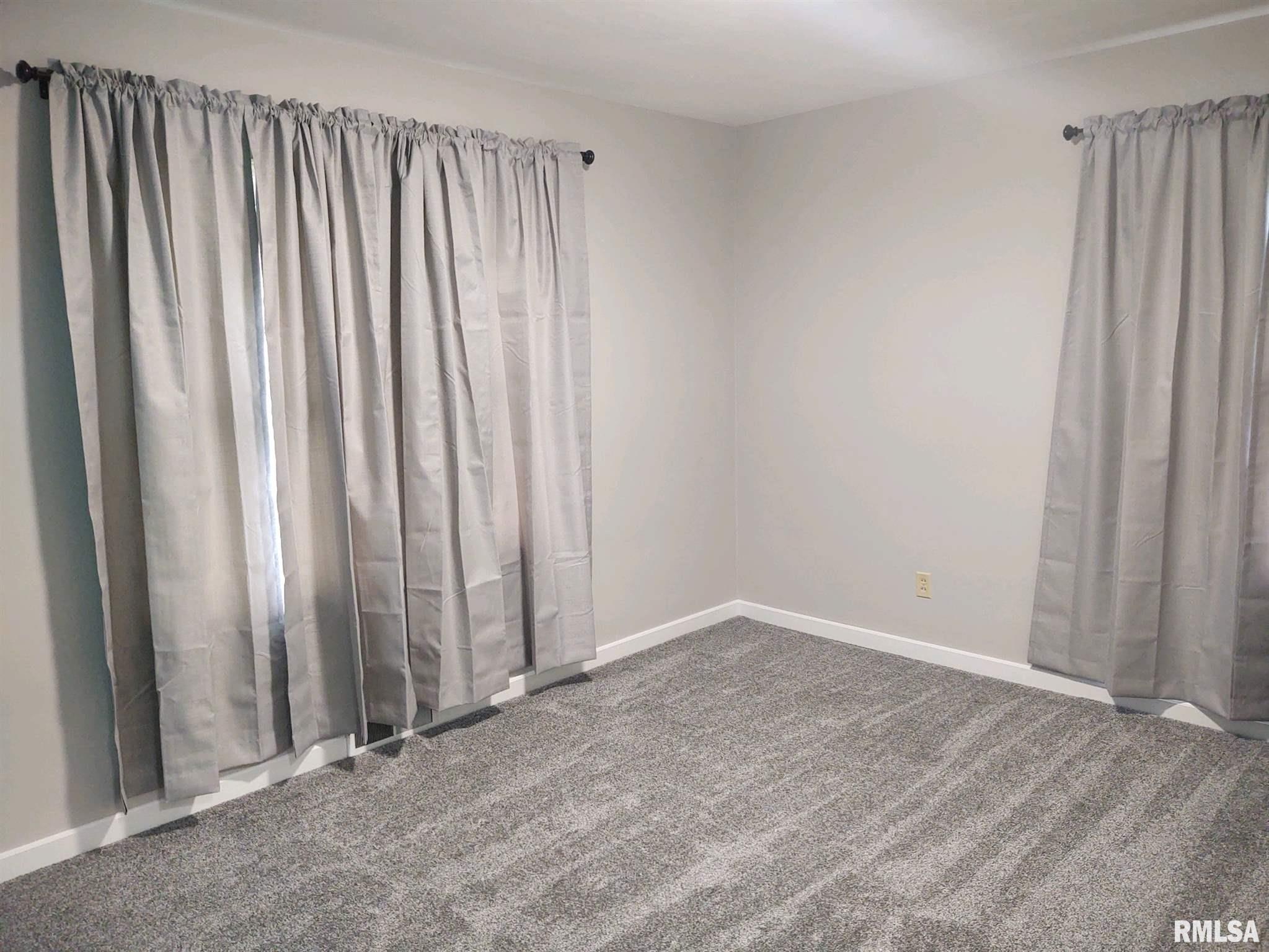 808 Sheridan Road Pekin, IL 61554 - Photo 19 of 33 Gallery Image 19