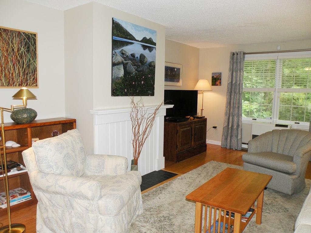 3 Fieldstone Court, Unit 3 Portland, ME 04103 - Photo 5 of 39 Living Room features hardwood floors