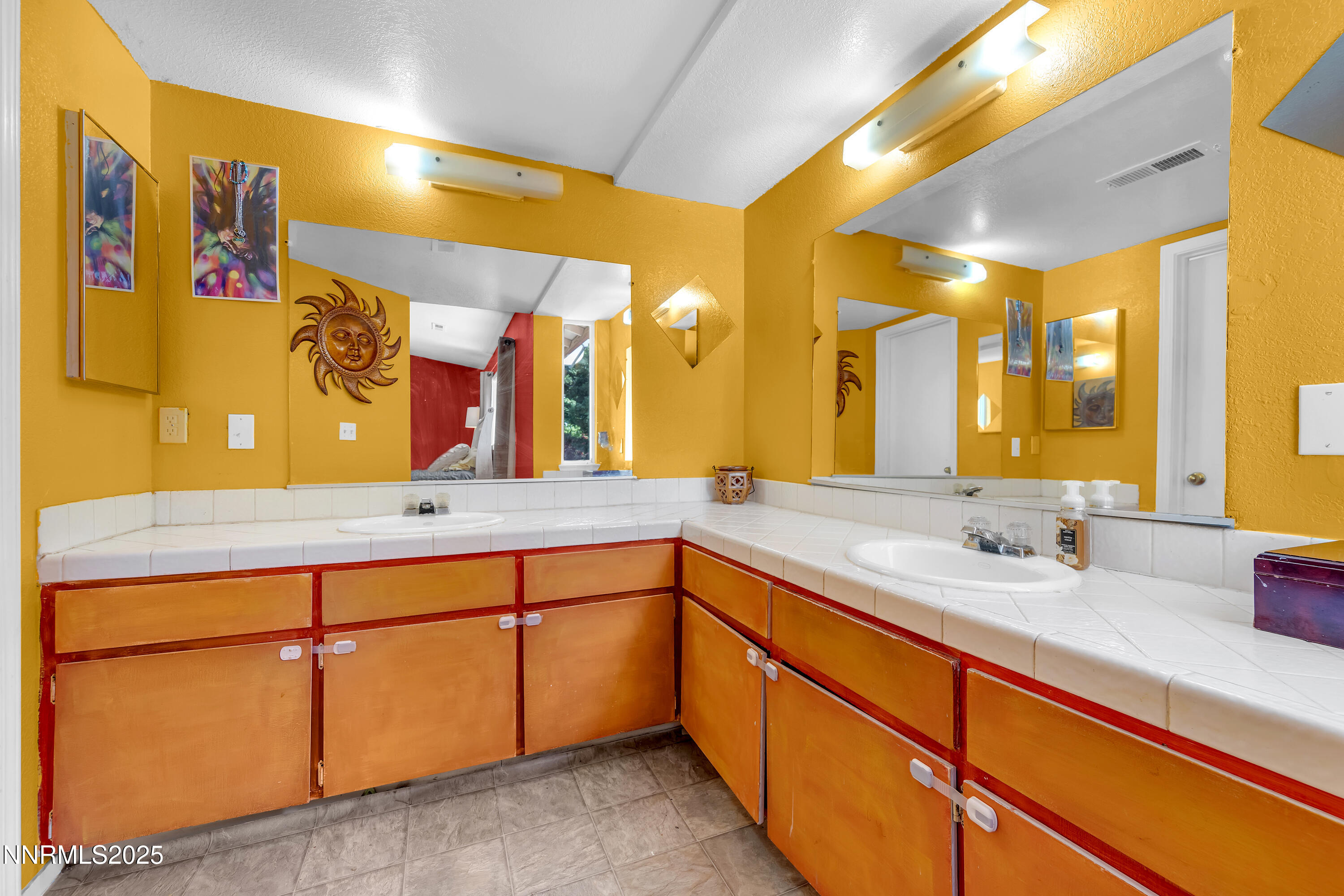 7090 Peppermint Drive Reno, NV 89506 - Photo 12 of 18 Peppermint7090-020