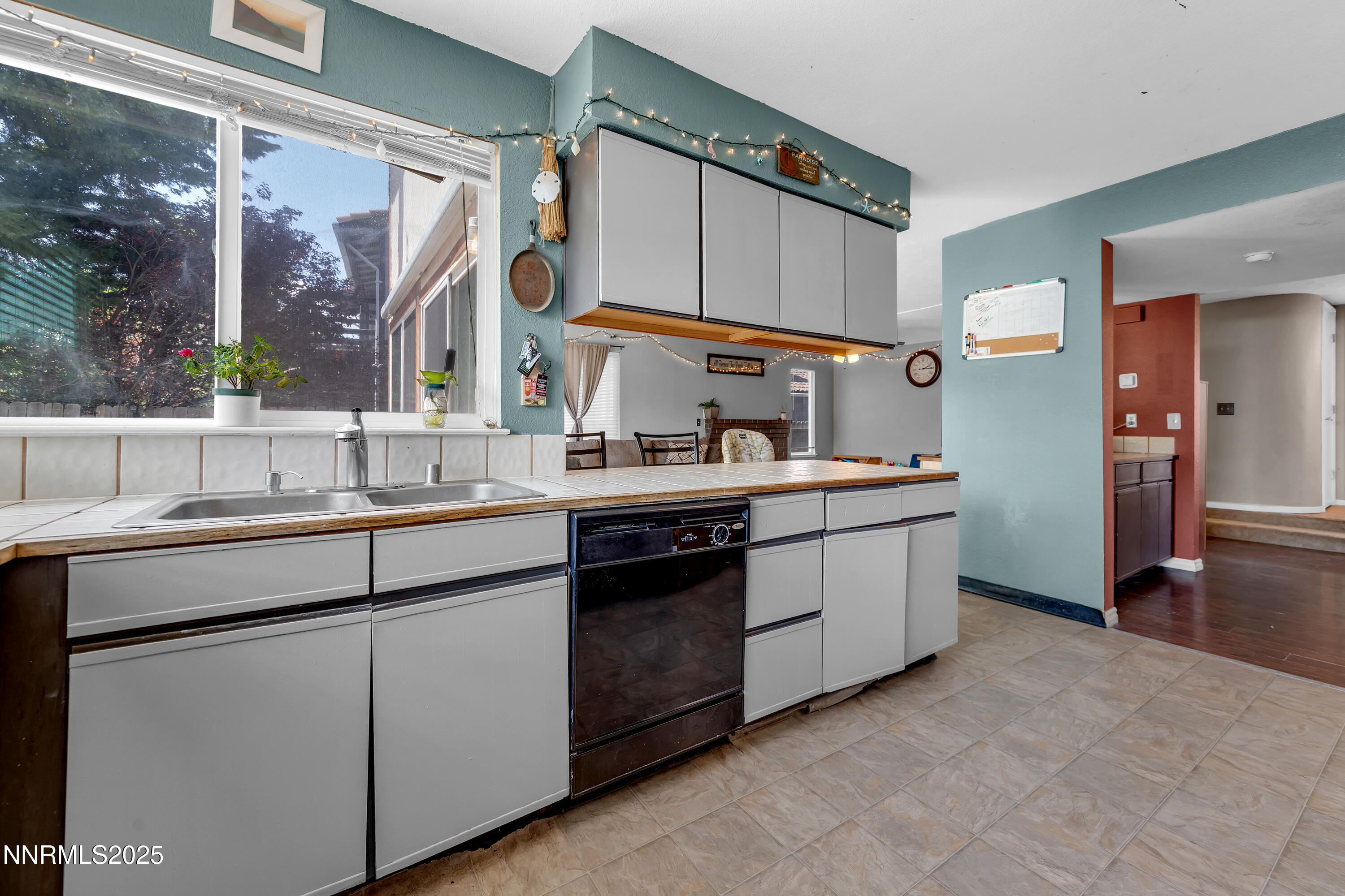 7090 Peppermint Drive Reno, NV 89506 - Photo 6 of 18 Peppermint7090-011